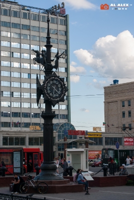 Часы на улице Баумана (Казань)