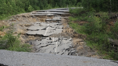 Обвал дороги у шахты Северопесчанская (Фото 3)