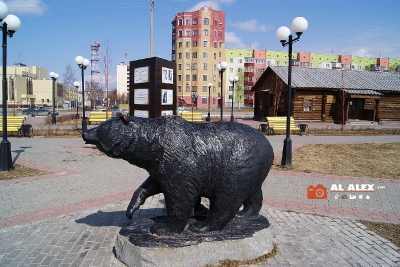 Памятник медведю (Нефтеюганск)