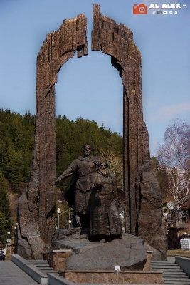 Памятник основателям города Ханты-Мансийска (Ханты-Мансийск)
